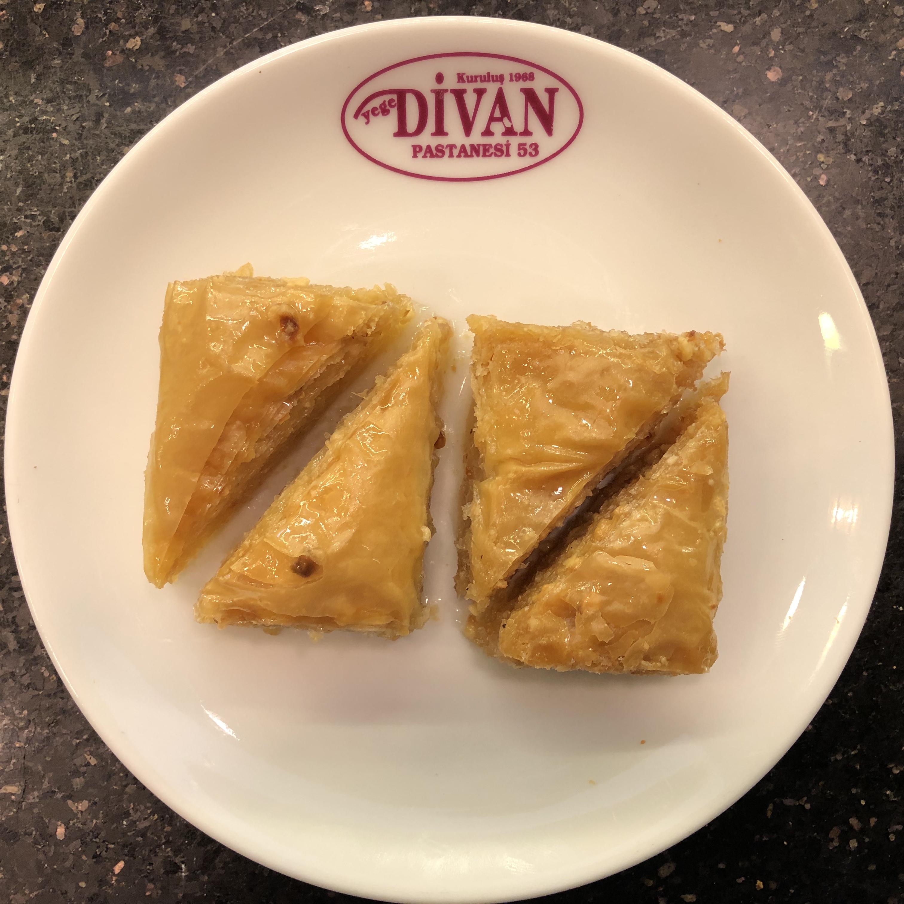 Divan Özel 